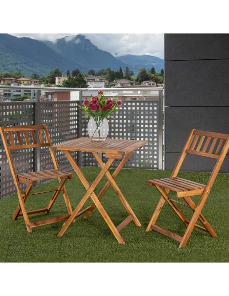 Sillas y mesa de madera para jardín | Distria