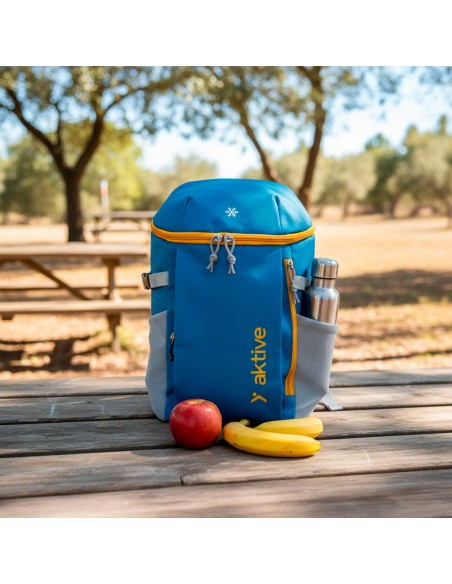 Mochila nevera isotérmica 8L azul con bolsillos Aktive | Distria
